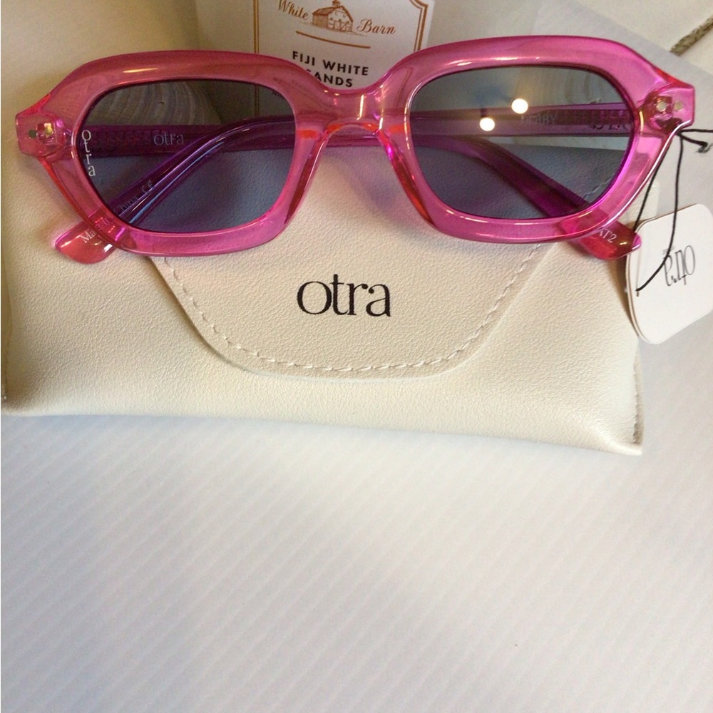 FINAL SALE! Bf 🔥Derby pink sunglasses